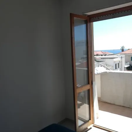 Seaview Apartment